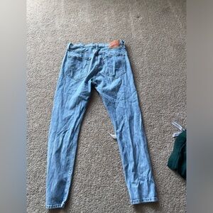 516 Levi’s skinny jeans